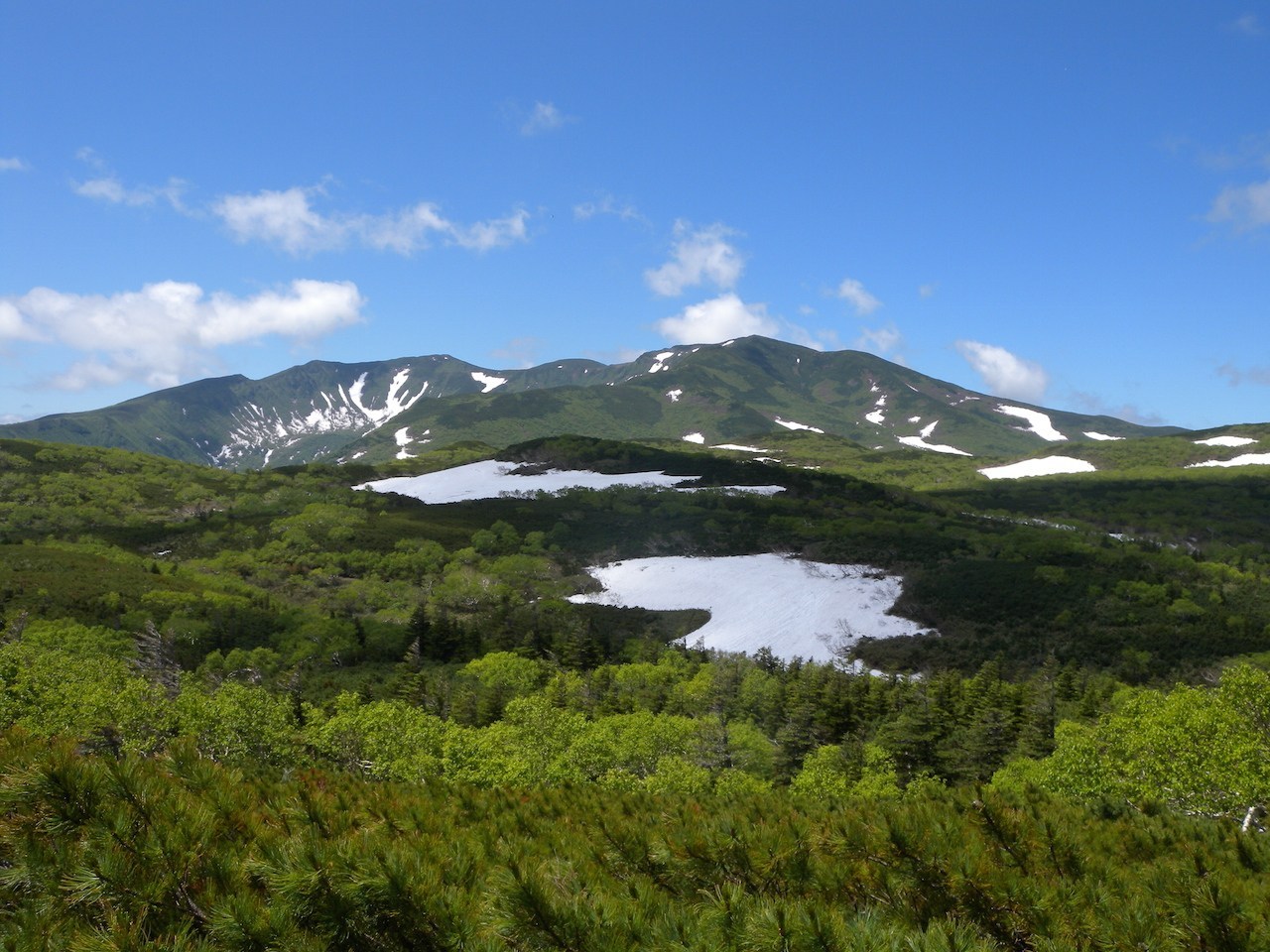 目梨望遥台・知西別岳方面