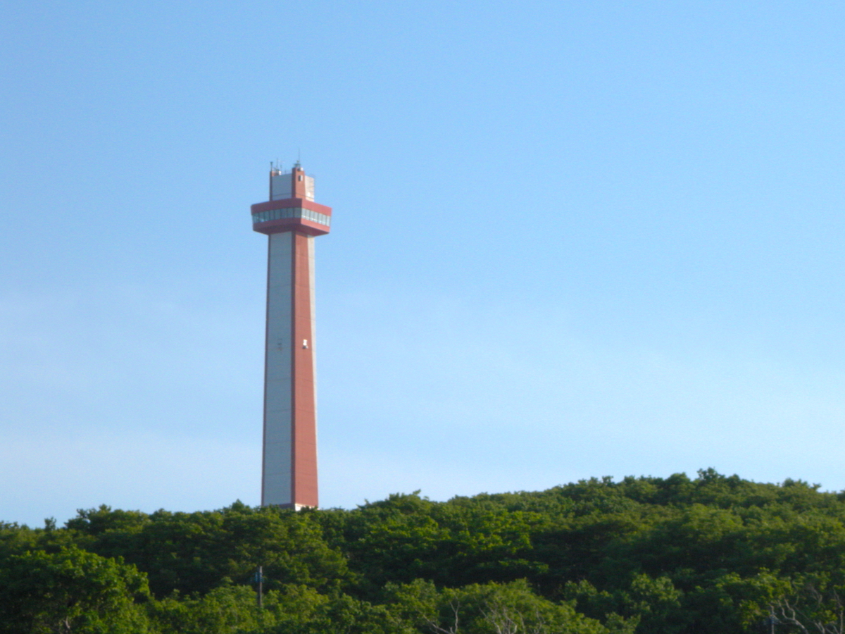 稚内市開基百年記念塔