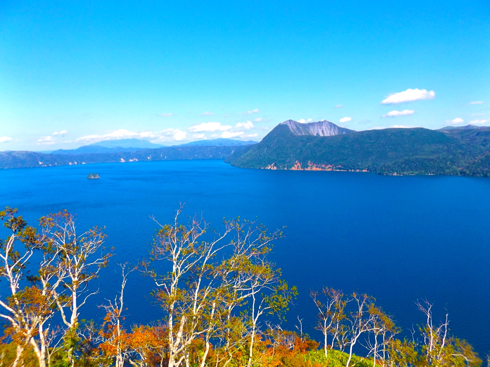 紅葉絶景ドライブ（2）摩周湖／道道52号屈斜路摩周湖畔線 | 北海道Style