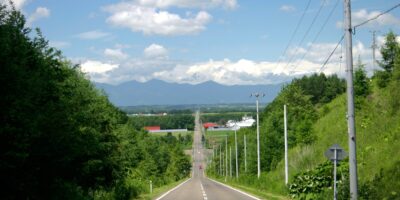 音更メロディーラインの直線道路